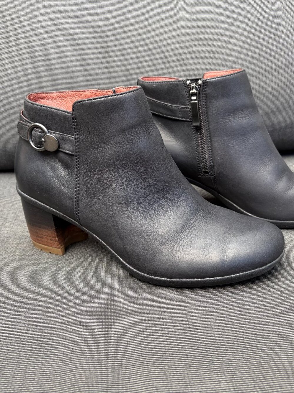 Dansko Ankle Bootie - Women's 39